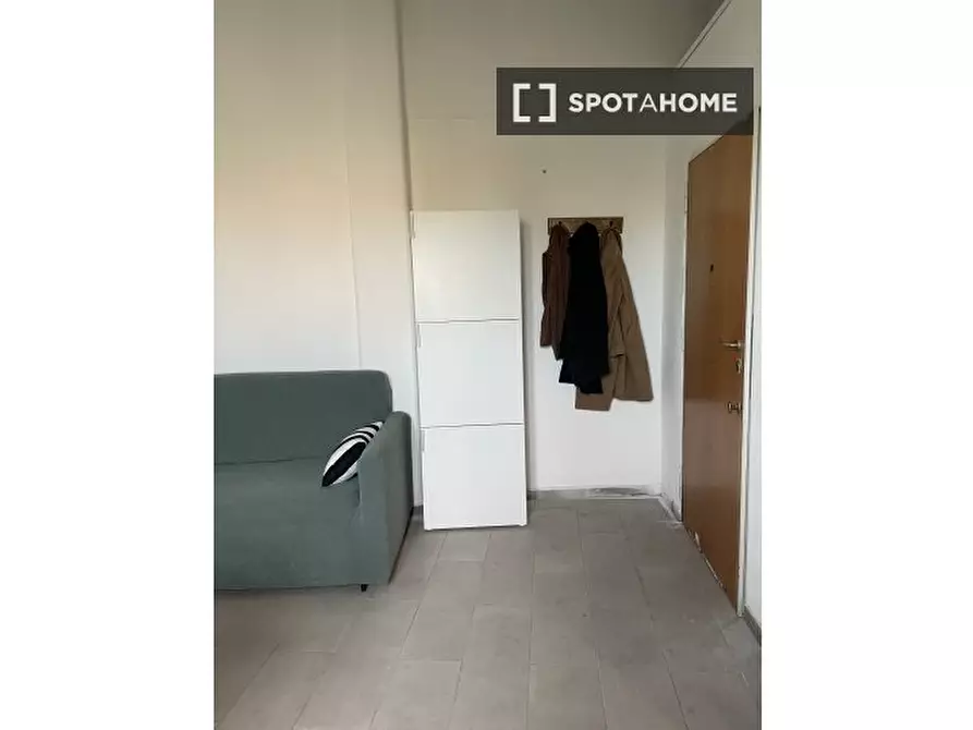 Immagine 4 di Appartamento in affitto  in Via del Mandrione a Roma