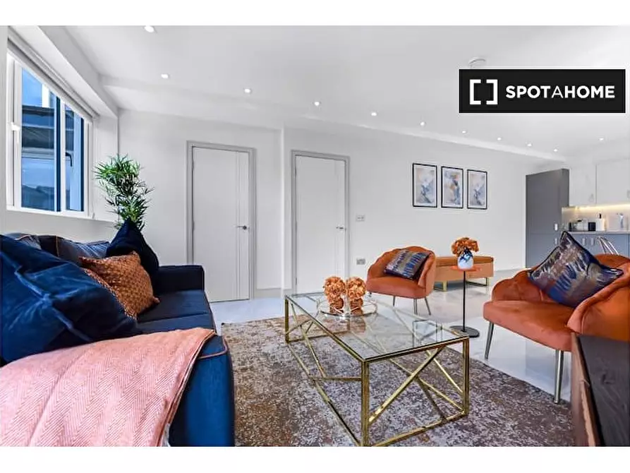 Immagine 7 di Appartamento in affitto  in Flat Goldman House - 122 Wembley Park drive HA9 8HP a Brent