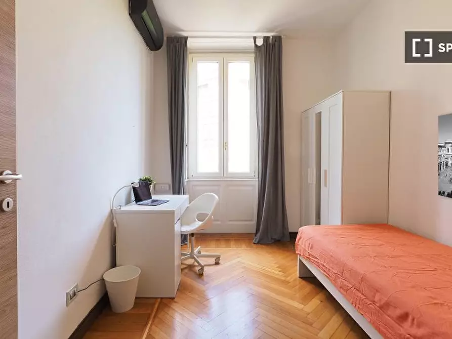 Immagine 1 di Camera condivisa in affitto  in Giulio Corrado Venini a Milano