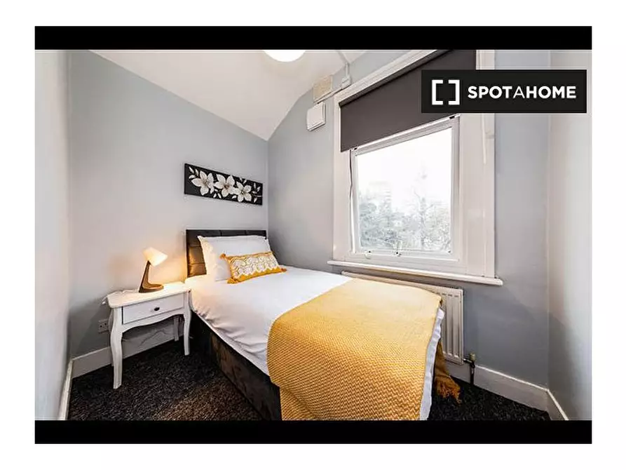 Immagine 10 di Appartamento in affitto  in Cedar Rd a Croydon