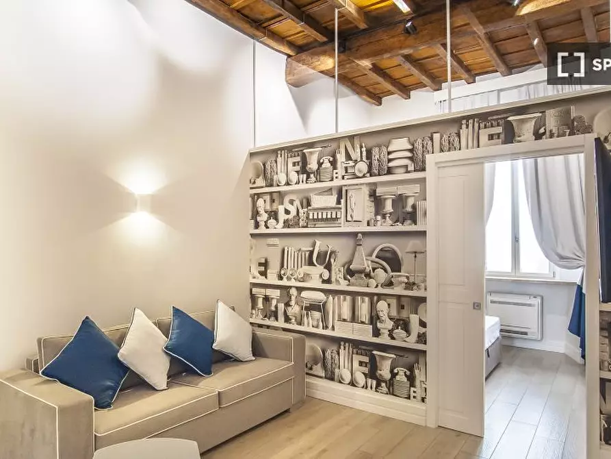 Immagine 3 di Appartamento in affitto  in Via dell'Arco della Ciambella a Roma