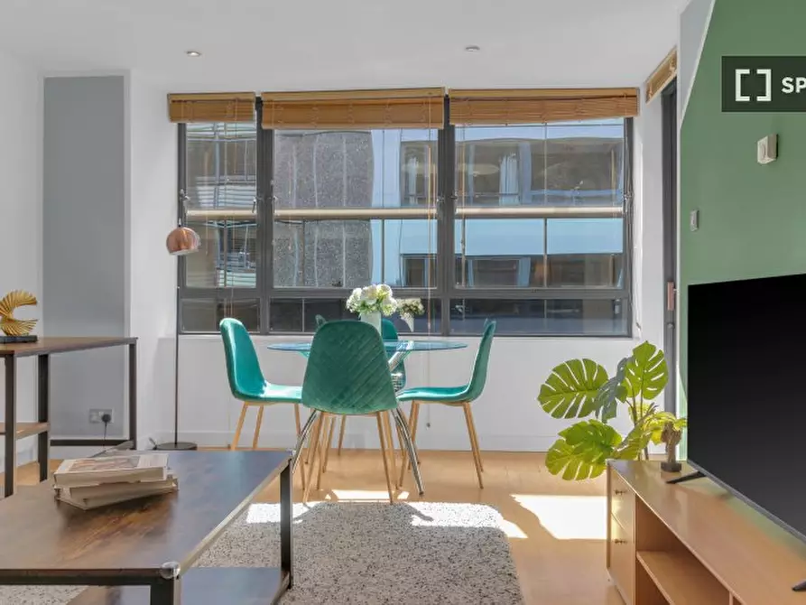 Immagine 7 di Appartamento in affitto  in Saffron Hill a Camden Town