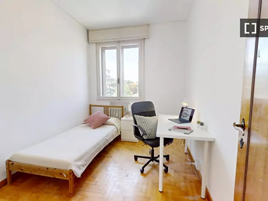 Immagine 1 di Camera condivisa in affitto  in VIA Medin a Padova