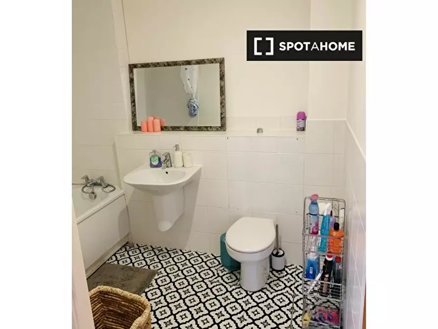 Immagine 18 di Camera condivisa in affitto  in Galleons Dr a Barking