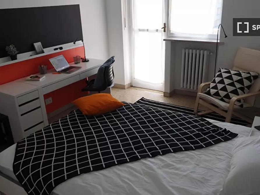 Immagine 16 di Camera condivisa in affitto  in Via Amedeo Ugolini a Torino