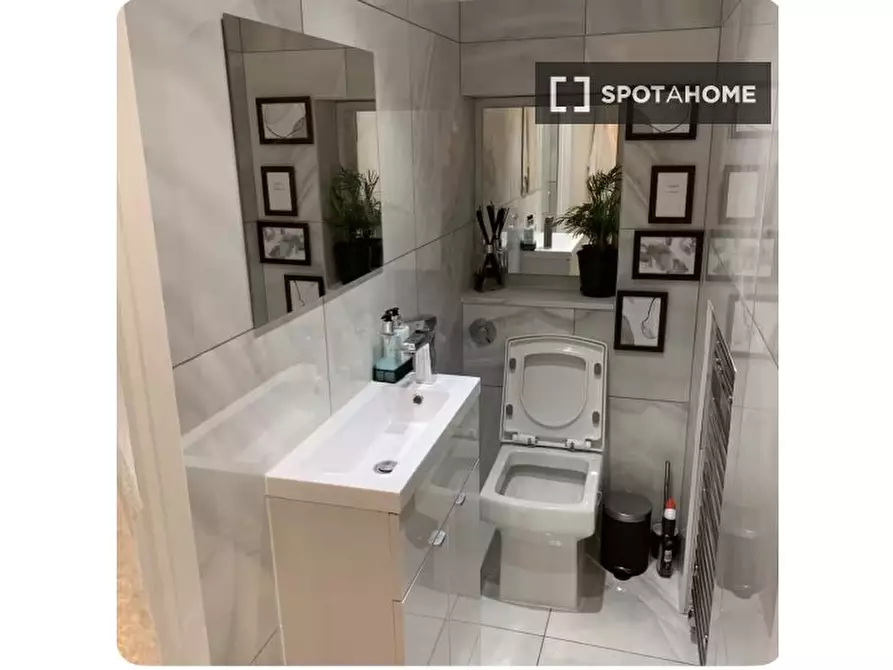 Immagine 6 di Appartamento in affitto  in Empire Road a Southall