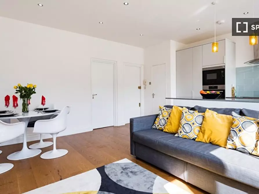 Immagine 7 di Appartamento in affitto  in Longridge Road a Kensington