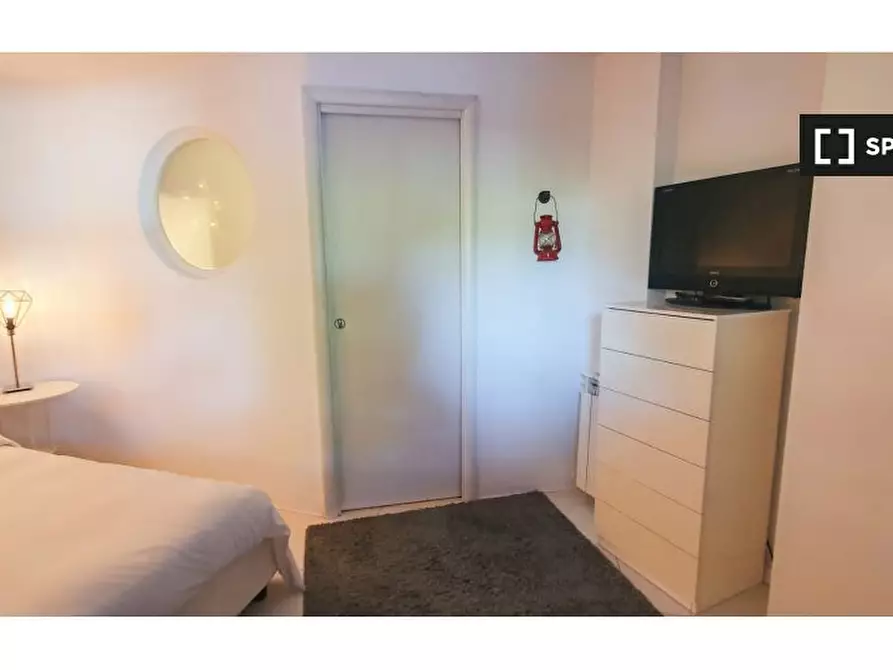 Immagine 19 di Appartamento in affitto  in Via Massimo Meliconi, 00128 Roma RM, Italy a Roma