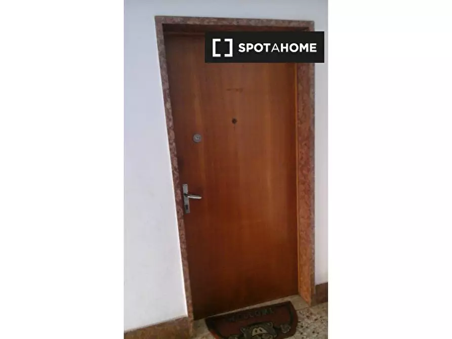 Immagine 10 di Camera condivisa in affitto  in Via Castelbarco a Trento