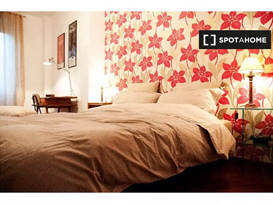 Immagine 3 di Camera condivisa in affitto  in Viale Ippocrate a Roma