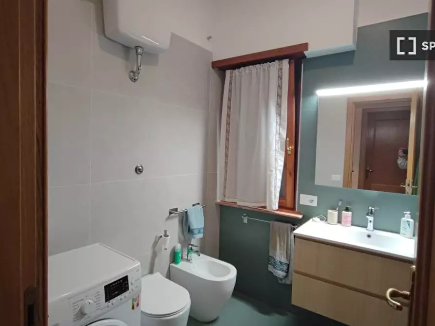 Immagine 18 di Camera condivisa in affitto  in Via Nocera Umbra a Roma