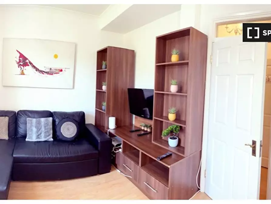 Immagine 2 di Appartamento in affitto  in -497 King's Rd a Kensington