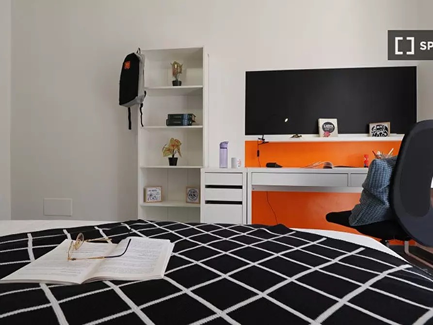 Immagine 4 di Camera condivisa in affitto  in Corso Peschiera a Torino