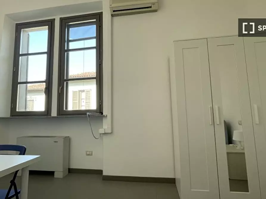 Immagine 2 di Camera condivisa in affitto  in Via Garegnano a Milano