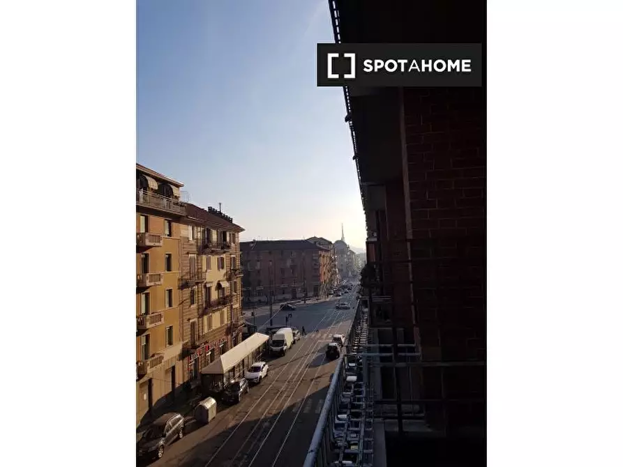 Immagine 7 di Camera condivisa in affitto  in Corso Palermo a Torino
