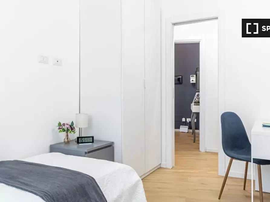 Immagine 1 di Camera condivisa in affitto  in Piazza Monte Titano a Milano