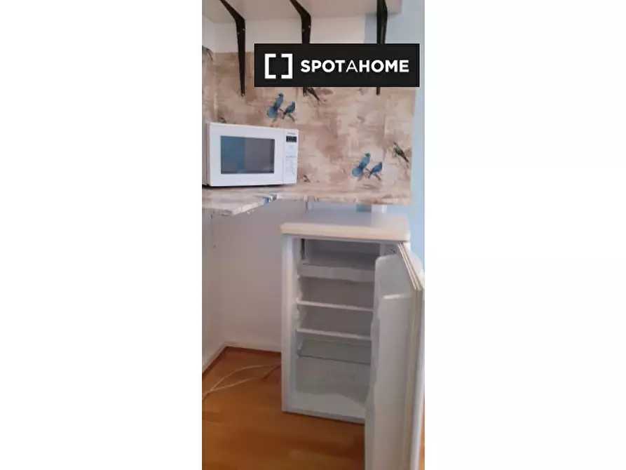 Immagine 8 di Camera condivisa in affitto  in Bramble Cl a Croydon