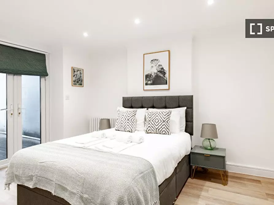 Immagine 19 di Appartamento in affitto  in Sussex Gardens a Paddington