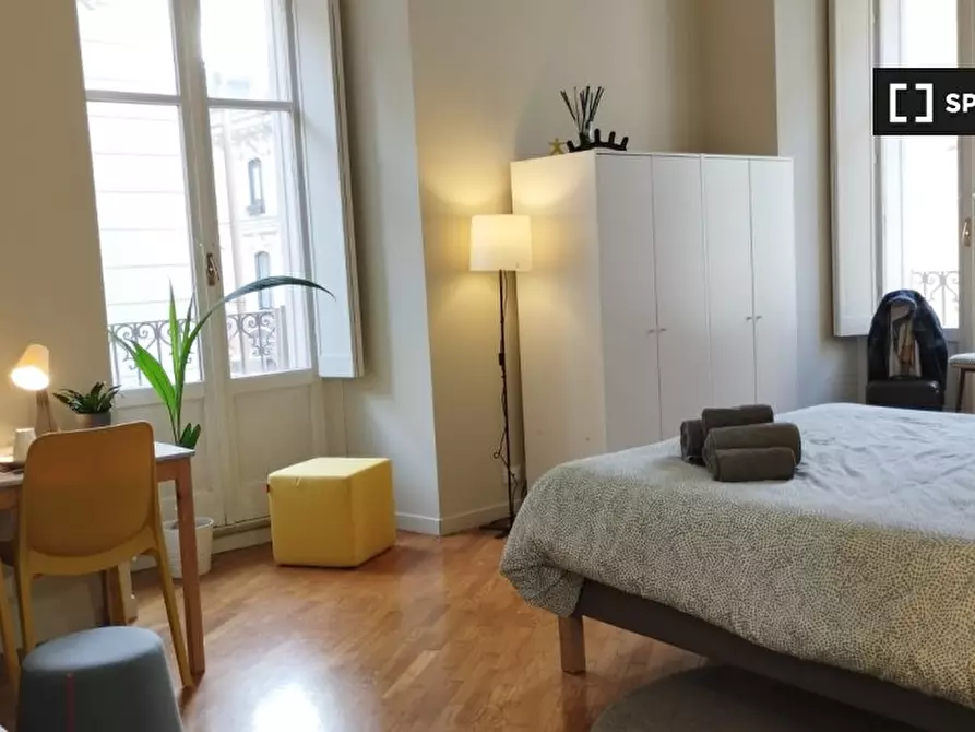 Immagine 5 di Camera condivisa in affitto  in Vicolo S. Lorenzo a Torino