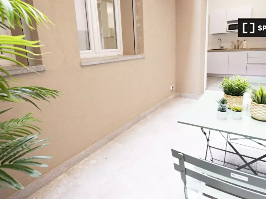 Immagine 6 di Appartamento in affitto  in Via Ugo Lenzi a Bologna