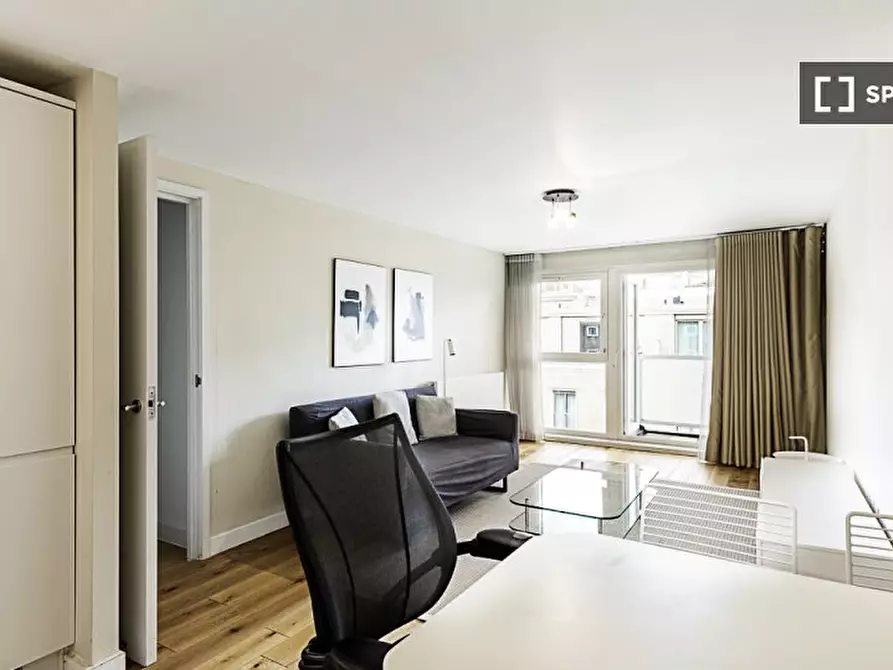 Immagine 10 di Appartamento in affitto  in Flat a 