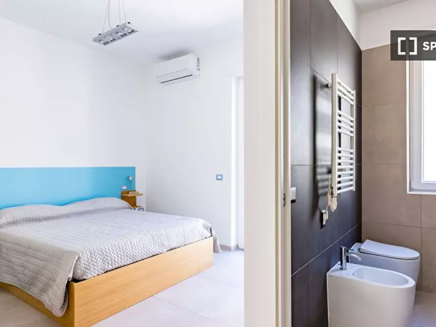 Immagine 2 di Appartamento in affitto  in Via Brombeis a Napoli