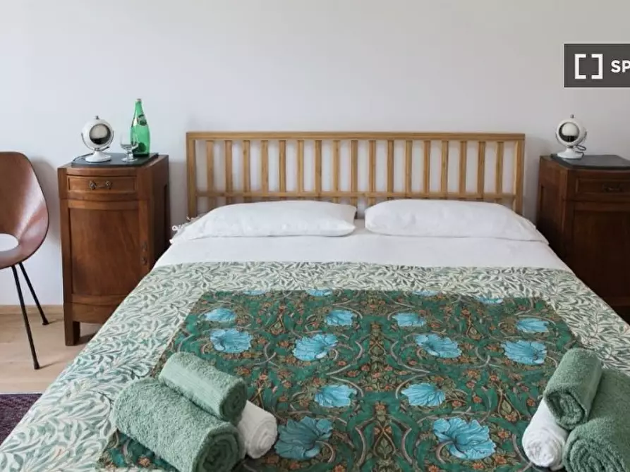 Immagine 2 di Camera condivisa in affitto  in Corso Cristoforo Colombo a Milano