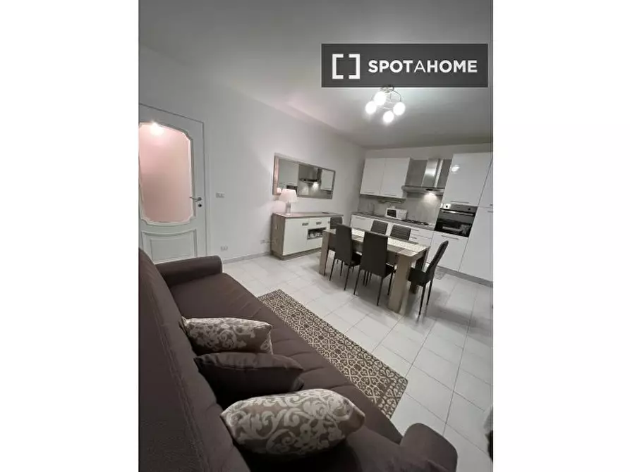 Immagine 13 di Appartamento in affitto  in Via Pasquale Frustaci a Napoli