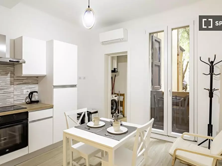 Immagine 4 di Ufficio in affitto  in Via dell'Oro a Bologna