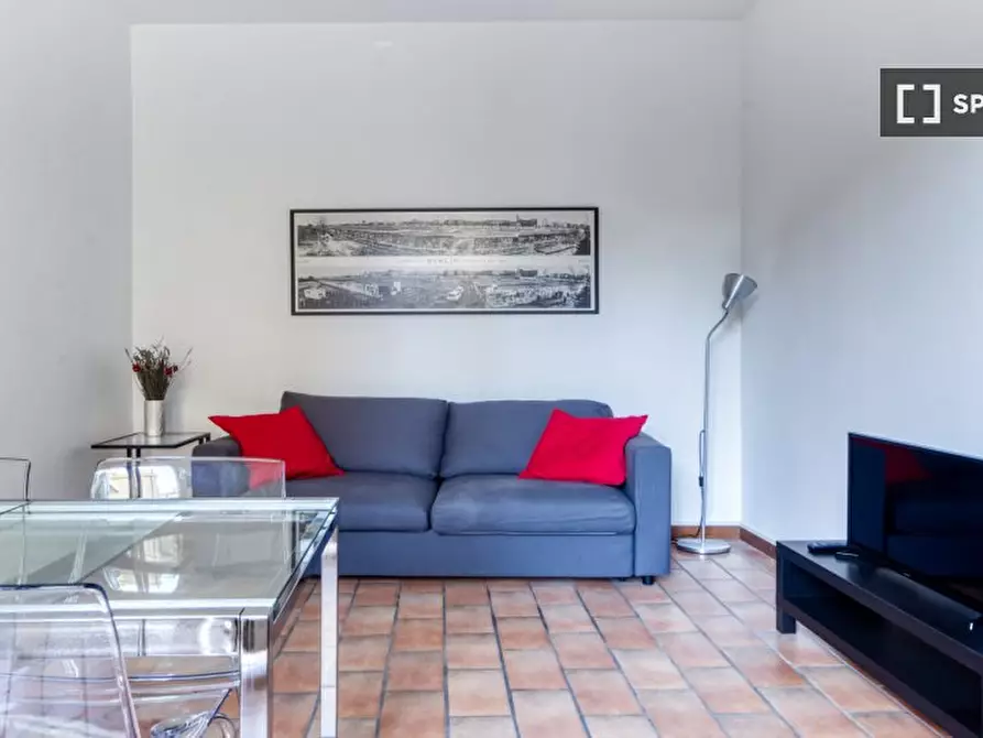 Immagine 1 di Appartamento in affitto  in Via Castiglione a Bologna