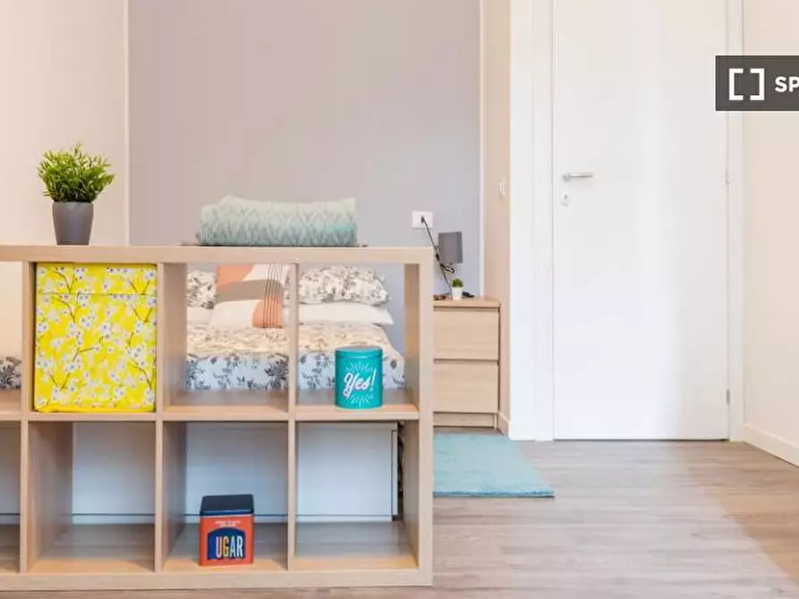 Immagine 3 di Camera condivisa in affitto  in Via Natale Battaglia a Milano