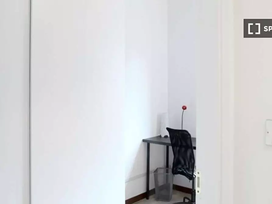 Immagine 8 di Camera condivisa in affitto  in Via Salvatore Barzilai a Milano