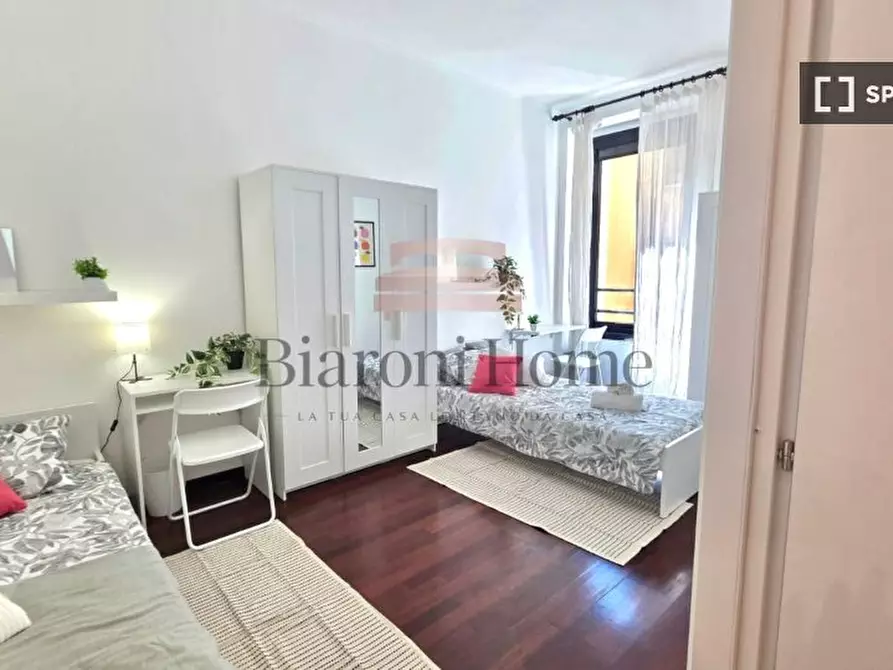 Immagine 1 di Camera condivisa in affitto  in Via Terraggio a Milano