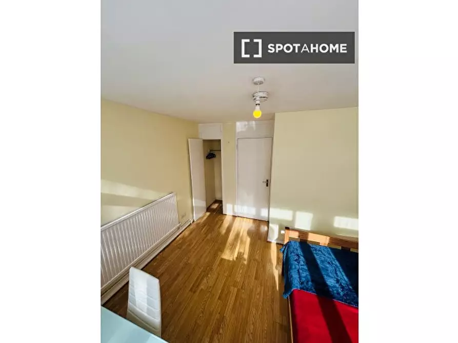 Immagine 18 di Camera condivisa in affitto  in Carey Gardens a Lambeth