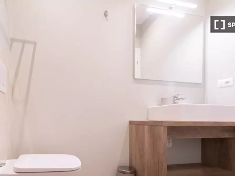 Immagine 12 di Appartamento in affitto  in Via Santa Maria Valle a Milano