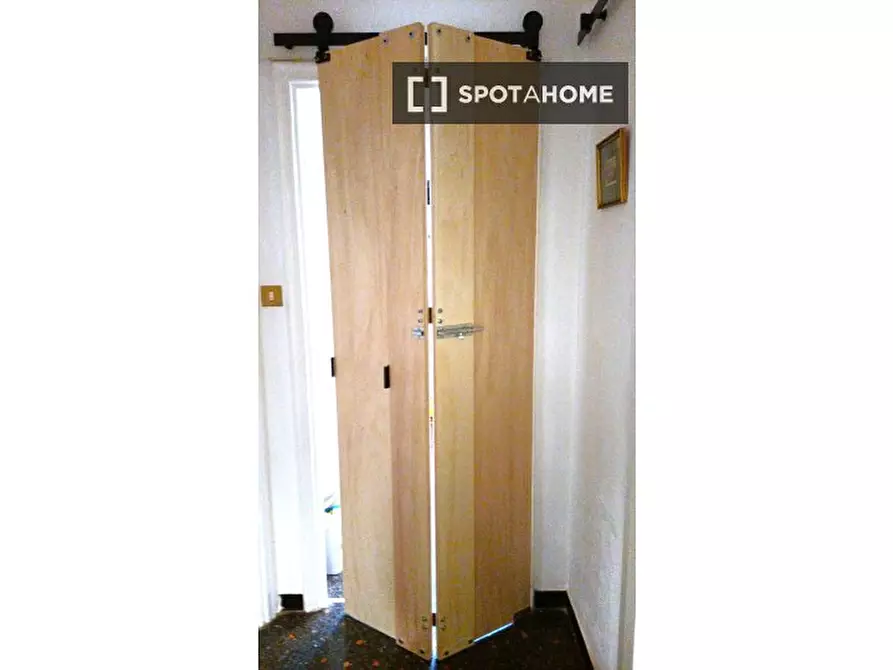 Immagine 6 di Camera condivisa in affitto  in Via Aldo Manuzio a Genova