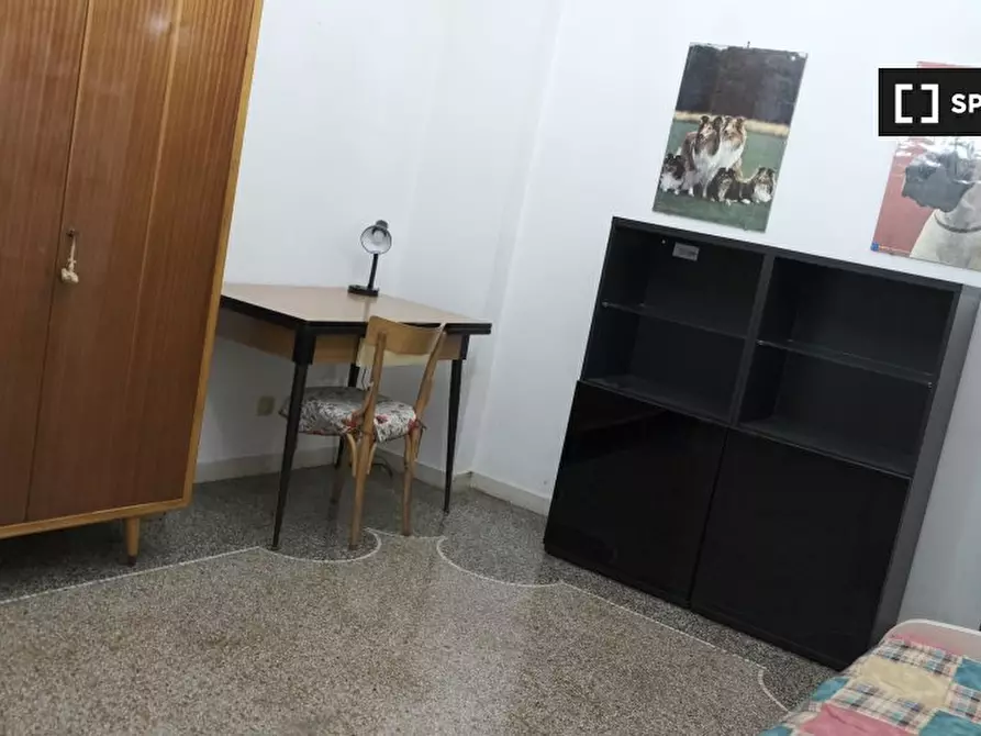 Immagine 3 di Camera condivisa in affitto  in Via Francesco Sivori a Genova