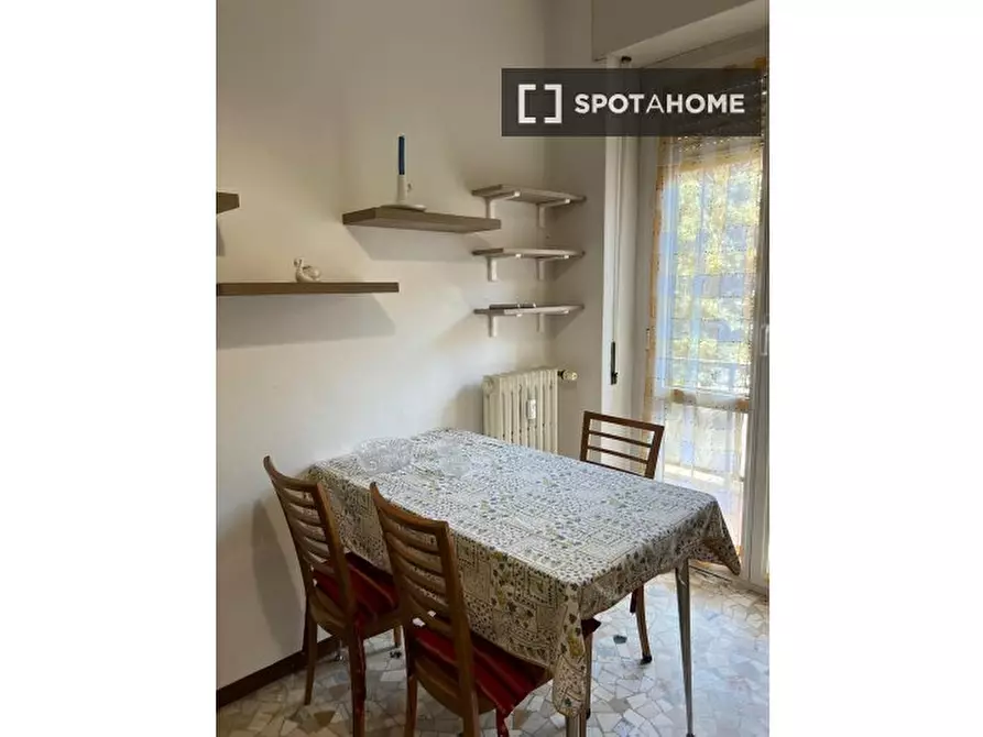 Immagine 2 di Appartamento in affitto  in Via Emilio de Marchi a Milano