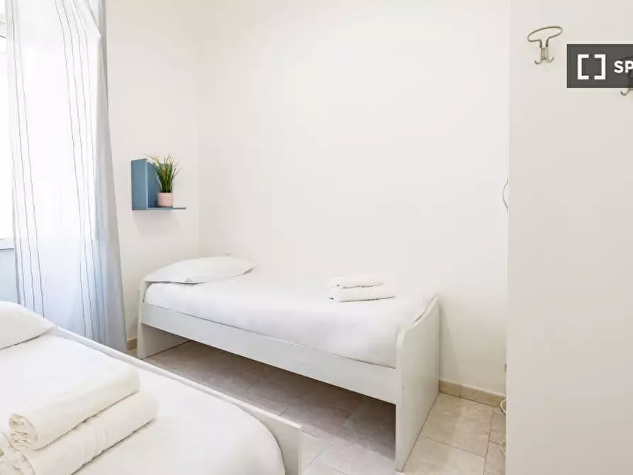 Immagine 3 di Appartamento in affitto  in Corso Meridionale a Napoli