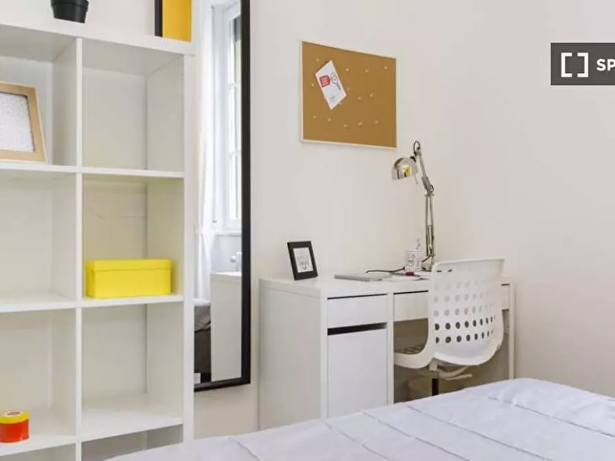 Immagine 2 di Camera condivisa in affitto  in Via Mauro Macchi a Milano