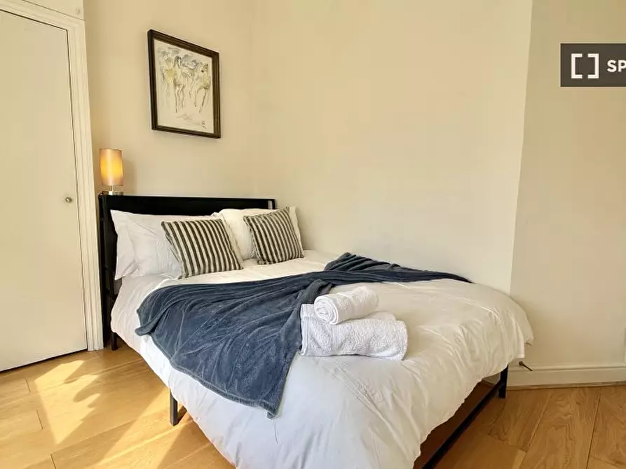 Immagine 15 di Appartamento in affitto  in Sinclair Rd a Hammersmith