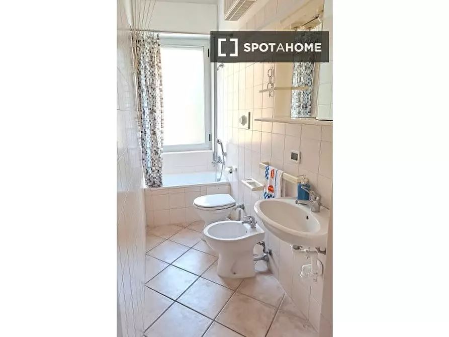 Immagine 8 di Ufficio in affitto  in Via Attilio Momigliano a Milano