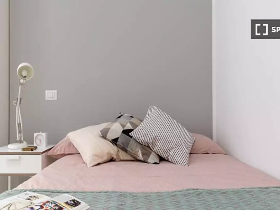 Immagine 1 di Camera condivisa in affitto  in Viale Bligny a Milano