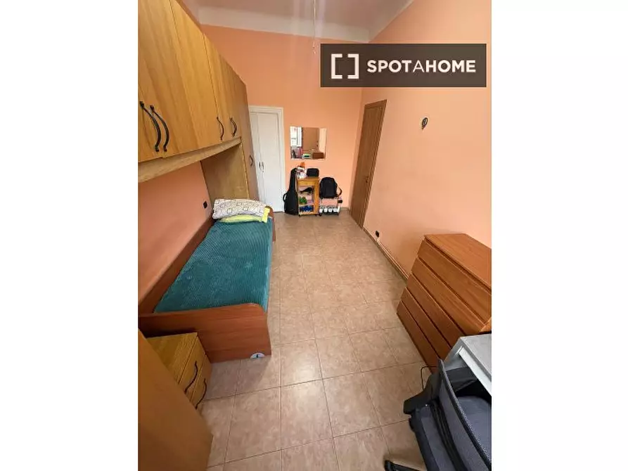 Immagine 3 di Camera condivisa in affitto  in Via Jacopino da Tradate a Milano