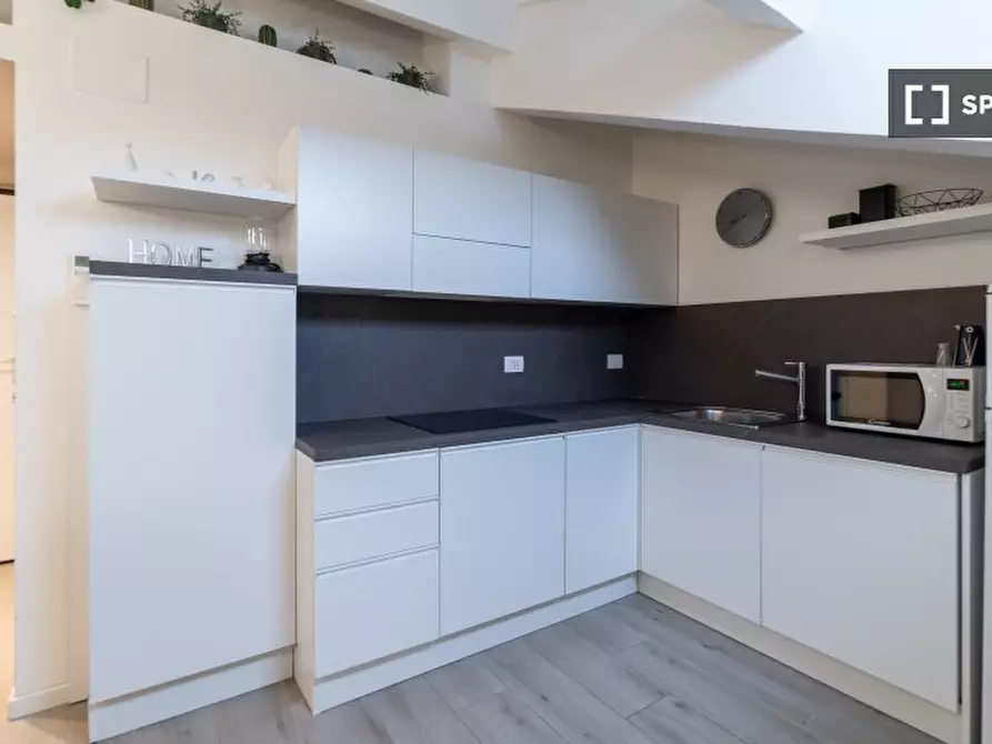 Immagine 6 di Ufficio in affitto  in V. Adige a Milano