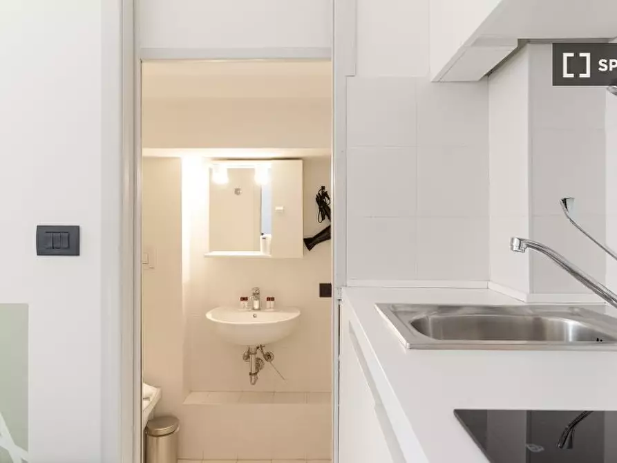 Immagine 13 di Ufficio in affitto  in Corso Magenta a Milano