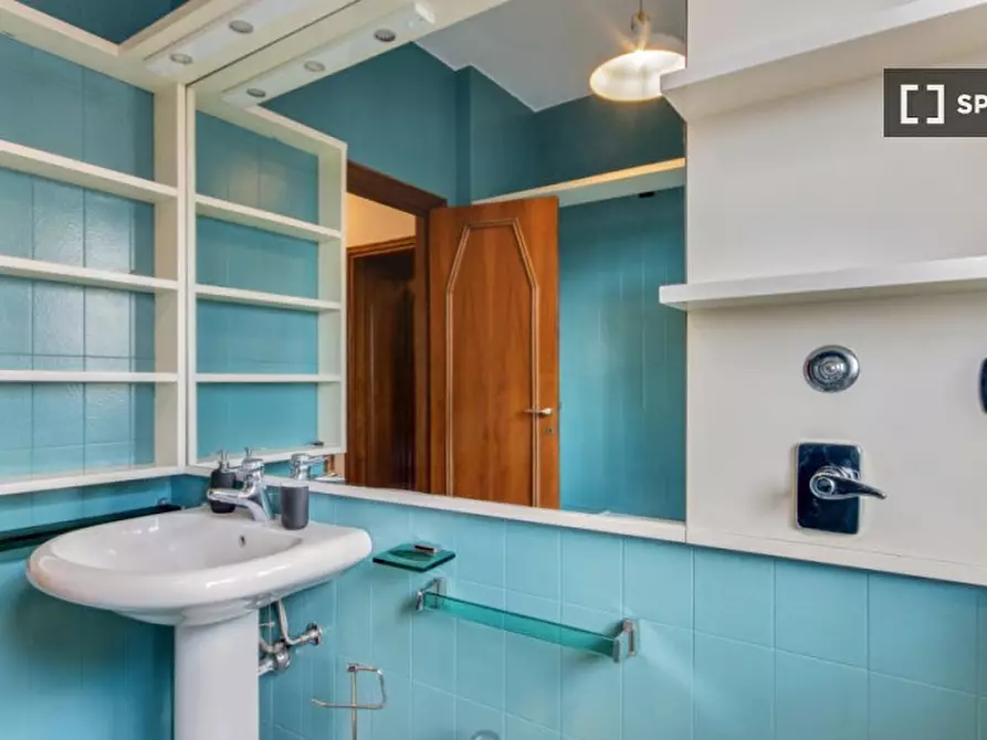 Immagine 7 di Camera condivisa in affitto  in Viale Evaristo Stefini a Milano