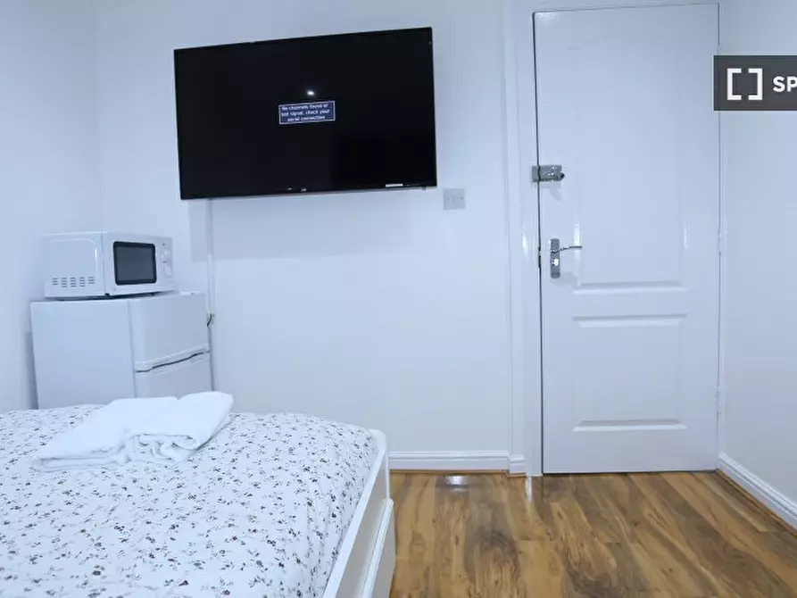 Immagine 5 di Camera condivisa in affitto  in Lytham Cl a Eltham