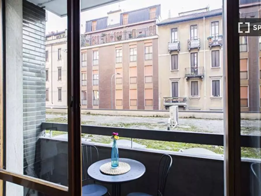 Immagine 3 di Camera condivisa in affitto  in Via Francesco Arese a Milano