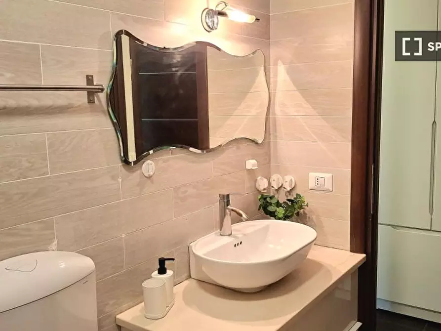 Immagine 6 di Appartamento in affitto  in Via Arnolfo di Cambio a Milano